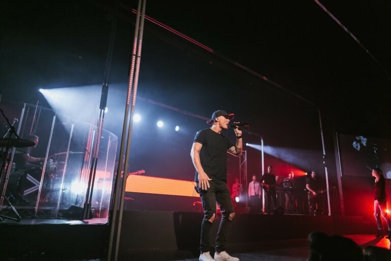 A young Aussie rapper who once ran afoul of the law will perform at the Inspiration breakfast launching the Belgravia Foundation in NSW tomorrow